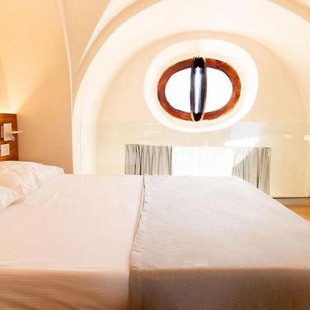Sun Serenity Suite トロペーア エクステリア 写真