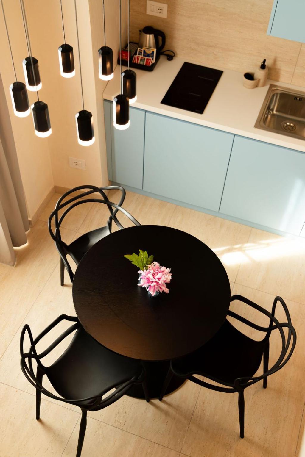 Sun Serenity Suite トロペーア エクステリア 写真